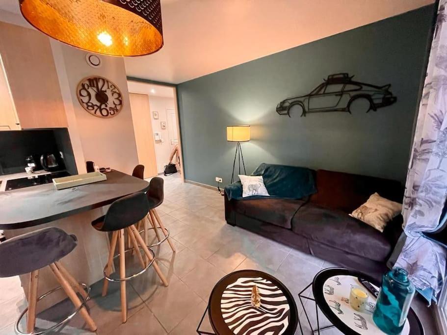 Elegant 45 M2 Lyon 6 + Garage. Idealement Situe Esterno foto